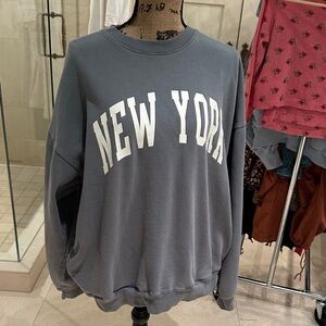 Oversized “New York” blue/gray sweatshirt with 2 pockets